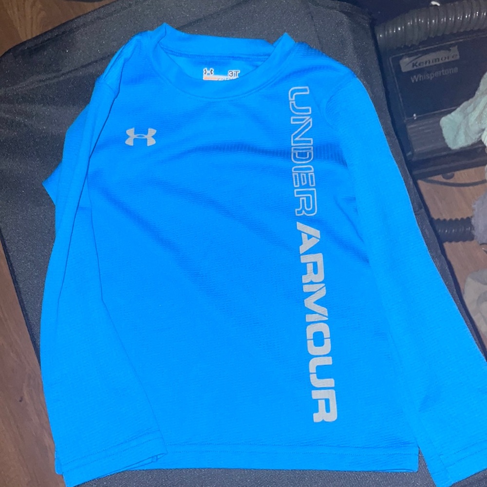 Blue ua 3t long sleeve shirt! Worn a few times